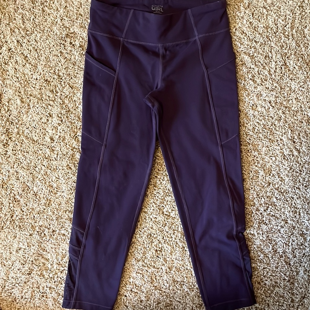 Athleta girl purple Capri legging. Size 14.